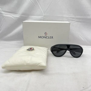 Moncler Mens Bombolle Oversize Thick Sunglasses ME8009U Black - Picture 1 of 15