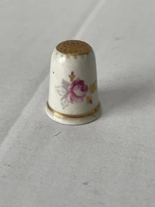 Porcelain Thimble Made In England Pink Floral Gold Top - Picture 1 of 4