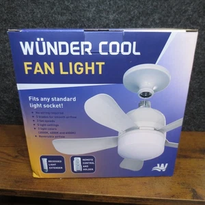 Wunder Cool Fan Light Ceiling Light Socket NEW Complete w/ Remote Home Decor - Picture 1 of 7