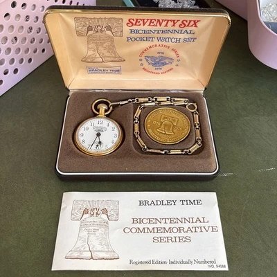 Vintage Bicentennial Pocket Watch Registered Numbered Bradley Time 1776-1976 - Image 1 of 4