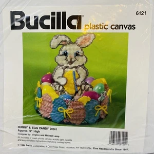 Kit de plato de caramelo Bucilla Easter Bunny 6121 lona de plástico 1994 aguja artesanal - Imagen 1 de 4