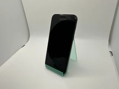 Samsung Galaxy A3 SM-A320FL-  - Schwarz (Single SIM) (Ohne Simlock) - Bild 1 von 4