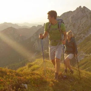 4 Tage Wanderurlaub Vorarlberg | Hotelgutschein 4* TUI BLUE Montafon 2P inkl. HP - Bild 1 von 12