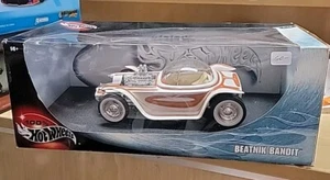 100% Hot Wheels 1:18 Die-cast Beatnik Bandit Dune Buggy White NIB - Picture 1 of 6