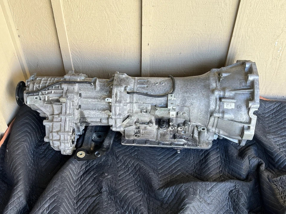 Transmisión de Infiniti q50s 3.7 2014 Foto 1 de 4