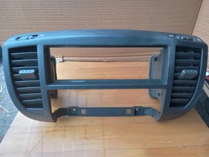Nissan Micra K12 2003 Center dash center air vent grill 68260 K10381 AX600 - Picture 1 of 3