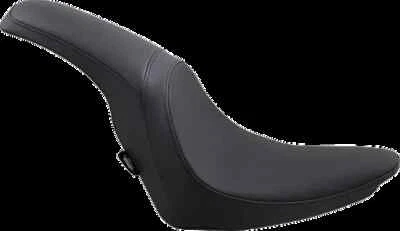 Черное виниловое гладкое сиденье Predator DS для Harley Softail Slim 12-17 - Изображение 1 из 4