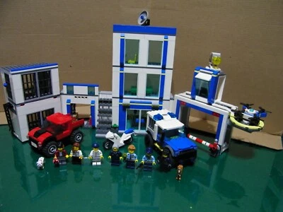 60246 LEGO CITY: Estación de Policía Foto 1 de 4