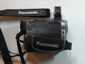 Panasonic PV-DV910D Digital Palmcorder MiniDV Video Camcorder - Picture 1 of 8