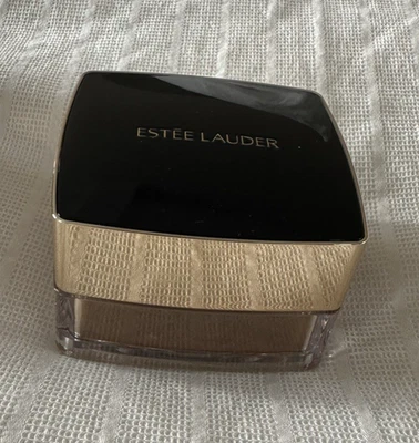 Estee Lauder Double Wear Sheer Flattery Loose Powder (Shade Deep Soft Glow) 9g - Image 1 of 4