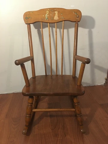 OAK HILL CO. VINTAGE CHILDREN'S ROCKING CHAIR MADE IN FITCHBURG MA Cover