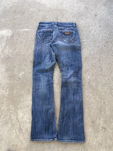 Pantalones de mezclilla Wrangler para mujer 7/8 x 34 azul parche premium corte bota desgastado occidental de colección - Imagen 1 de 17