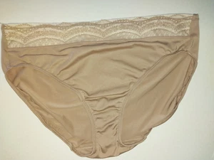 SILKY NYLON WARNERS SZ 7 LACE WAIST PANTIES BIKINI BRIEF NEW - Picture 1 of 4