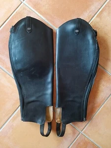 KAVALKADE Leder Stiefelschäfte / Chaps - Schwarz- Gr. L / XL - Bild 1 von 9