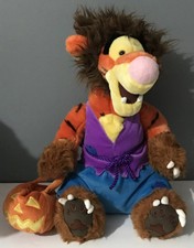 RARE DISNEY STORE HALLOWEEN WINNIE THE POOH TIGGER WEREWOLF PLUSH 16” SITTING