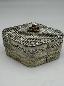 Vintage Jewelry Trinket Box Diamond Shaped Silver Plate Filigre Mesh Rose On Lid - Picture 1 of 7
