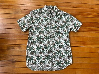 Гигантская мужская повседневная рубашка с коротким рукавом на пуговицах средний размер - Изображение 1 из 4