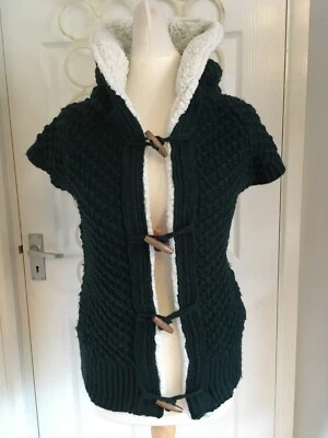 Gillete ZARA Tejido Damas Verde Oscuro Talla M/L Foto 1 de 4