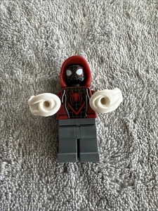 LEGO Avengers- Spider-Man Miles Daily Bugle Minifigure - Picture 1 of 2