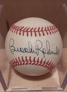 Brooks Robinson Autographed OAL Baseball, HOF 83, Rawlings Bobby Brown, 1984-94 - Picture 1 of 3