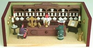 Miniaturstube Apotheke mit Apothekerin BxHxT 11x4x6 cm NEU Seiffen Miniatur Holz - Picture 1 of 1