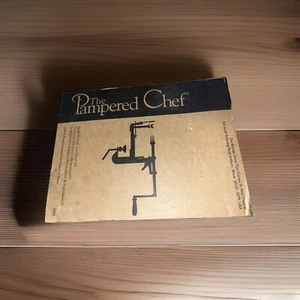 The Pampered Chef 2430 Apple Peeler Corer Slicer - NEW IN Open Box - Picture 1 of 4