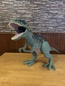 Jurassic World Dominion Super Colossal Giganotosaurus Animal Action Figure Belly - Picture 1 of 7