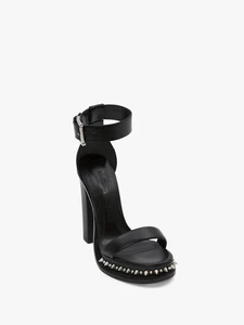 Sandalia Alexander McQueen Punk Stud Plataforma en Negro/Plateado - Imagen 1 de 4
