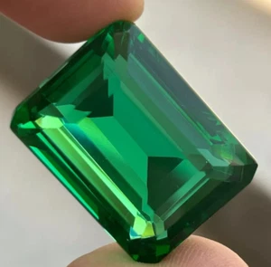 Large Green Colombian Emerald 88.2 Ct. Loose Gemstone Emerald Cut Gift for Women - Picture 1 of 12
