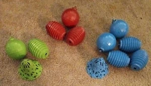 EC Vintage Christmas Tree Ornaments assorted Plastic Bells, Barrels & Balls - Picture 1 of 4