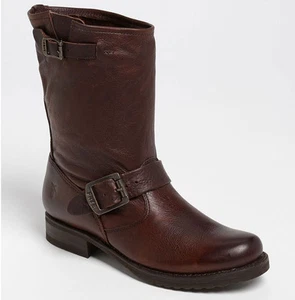 NEW FRYE Womens Veronica Short DARK BROWN Leather Pull-On Boots Size US 7 B $298 - Picture 1 of 12