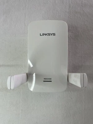 Linksys RE6400 AC1200 BOOST EX WiFi Extender - Image 1 of 3