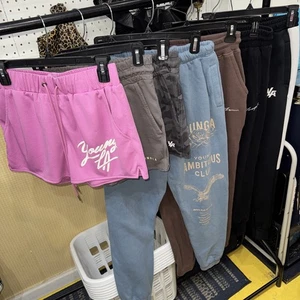 Paket 7 Herren YOUNGLA Größe S (3 Shortie Sweatshirts & 4 Paar Jogginghose) - Bild 1 von 8