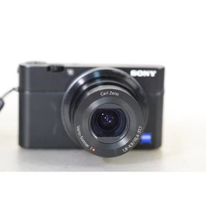 Sony Cyber Shot RX100 Digital Camera - Compact 20,1 Megapixel Camera Body - Picture 1 of 6