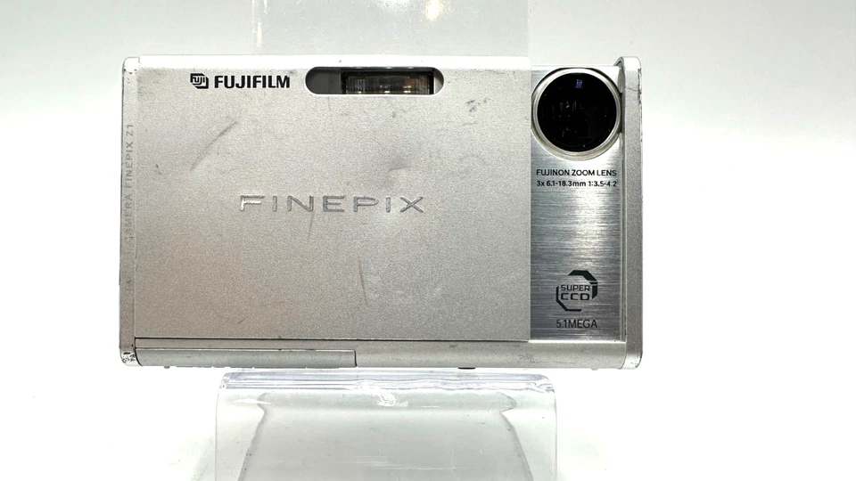 Fujifilm FinePix Z1 – 5.1 MP – Silber – Digitalkamera – Retro – ungetestet - Bild 1 von 4