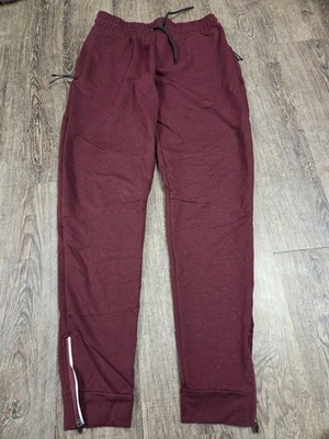 Pantalones deportivos deportivos Alphalete rojo oscuro borgoña negros para hombre talla grande Foto 1 de 4