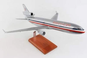 EXEC SER AMERICAN MD-11 1/100 (KMMD112AATR) (**) - Picture 1 of 4