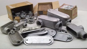 LOT OF MIXED  ELECTRICAL CONDUIT CONDULET ACCESSORY PARTS BOXES GASKETS LIDS - Picture 1 of 5