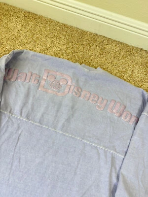 Camiseta Spirit Adulto Pequena Roxa Claro Manga Longa Parques da Disney Soletrar - Imagem 1 de 4