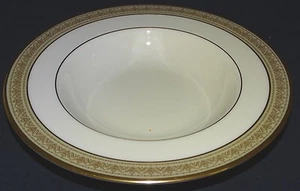 "Tazón de sopa con montura verde Lenox EE. UU. 8 1/4" - Imagen 1 de 4