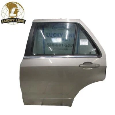 04 05 06 07 08 09 CADILLAC SRX REAR DOOR Left Foto 1 de 4