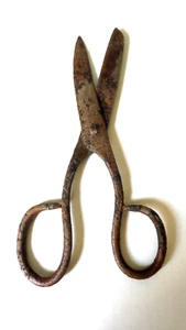Tijeras de coser de hierro antiguas 8 2/8"-21 cm finales de 1700 turcas hechas a mano primitivas - Imagen 1 de 10