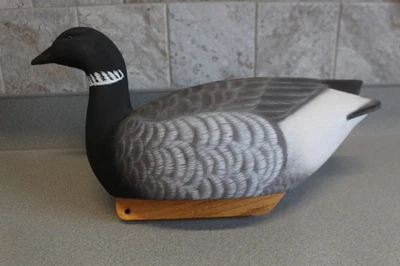 Hermoso señuelo decorativo de madera tallada tamaño completo negro Brant Foto 1 de 4