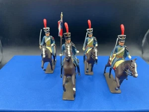 CBG Mignot: 4 Napoleonische Ritter + Flagge. Kein Originalkarton. - Bild 1 von 2