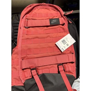 Mochila táctica Nike DV1411-684 roja negra 1831 cu en MOLLE resistente nueva con etiquetas - Imagen 1 de 8