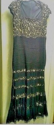 Tadashi Shoji Black,Gold Lined,Gown,Lace Top,Sleevless,Sheath Size 14  Great Buy - Image 1 of 4