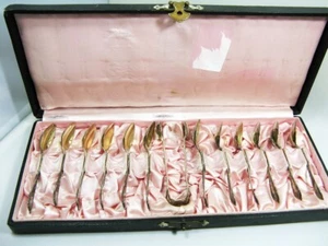 Box mit 12 Kaffeelöffel bzw. Mokkalöffel +1 Zuckerzange-800er Silber-ca165 Gramm - Bild 1 von 8