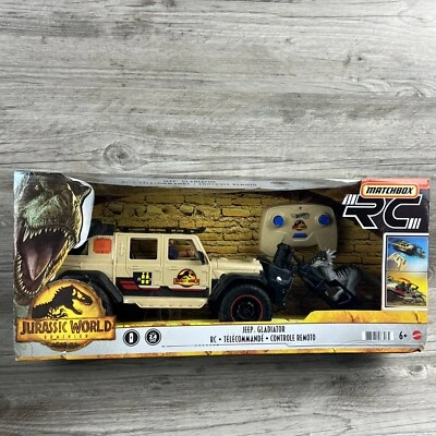 Matchbox 1:18 RC JEEP Gladiator Jurassic World con figura de dinosaurio Dracorex Foto 1 de 4