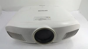 Epson Home Cinema 4010 4K Full HD 3D LCD Projektor - Lampe Timer: 1810 Stunden - Bild 1 von 5