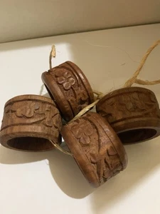 Vintage Wooden Napkin Rings Hand Carved Made In India Wood Set Of 4 W16 - Picture 1 of 4